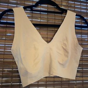 True Body V Neck bra
